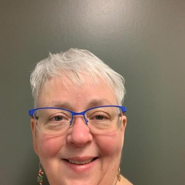 Photo of Lori Emond
