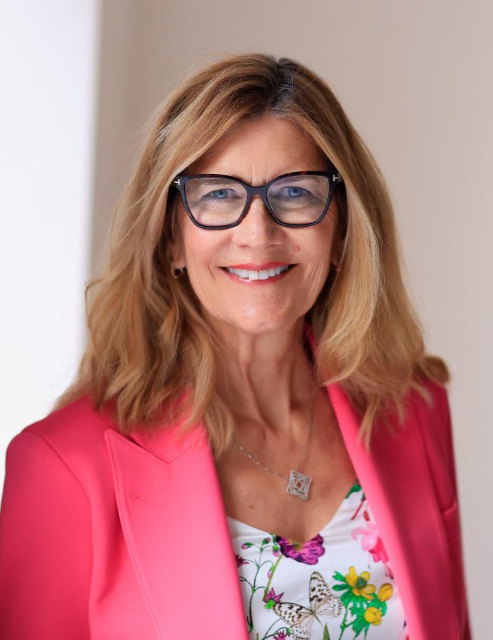 Photo of Lauren (Flay) Charbonneau